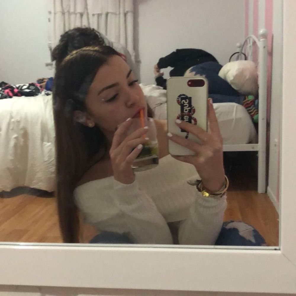 Meet your Posher, Nicole